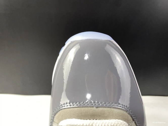 Kick Theory Retro Jordan 'Cool Air Grey' 11 005 CT8012 0721